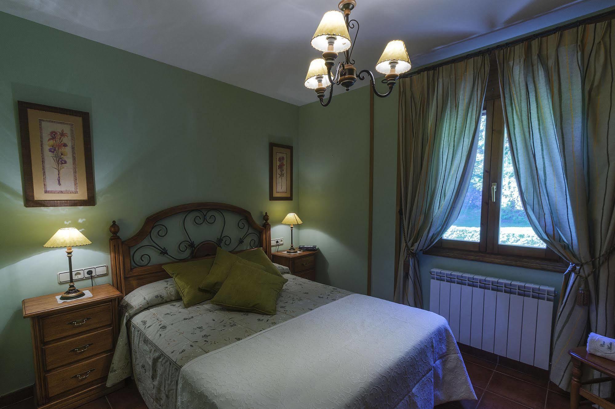 Penzion Casa Martin Ordesa Sarvisé Exteriér fotografie